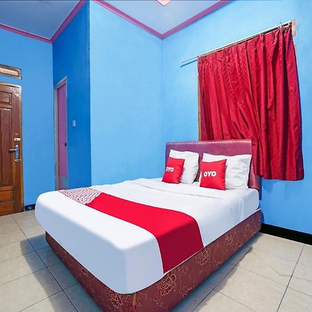 Oyo Homes 90915 Eco Tourism Desa Cihanjuang Rahayu Ciwangun Indah Camp Villas Bongkar Kültér fotó