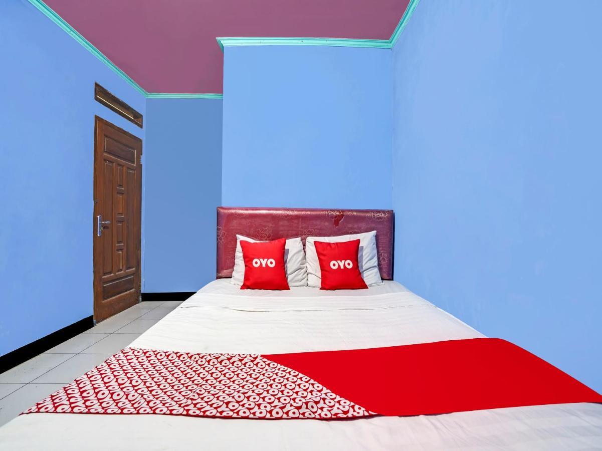 Oyo Homes 90915 Eco Tourism Desa Cihanjuang Rahayu Ciwangun Indah Camp Villas Bongkar Kültér fotó