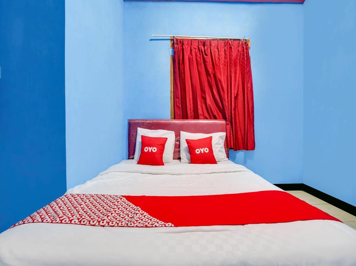 Oyo Homes 90915 Eco Tourism Desa Cihanjuang Rahayu Ciwangun Indah Camp Villas Bongkar Kültér fotó