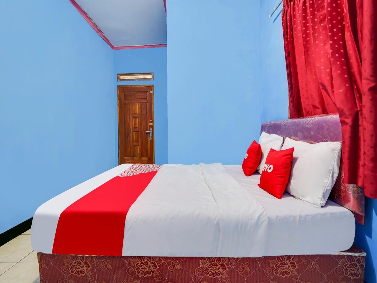 Oyo Homes 90915 Eco Tourism Desa Cihanjuang Rahayu Ciwangun Indah Camp Villas Bongkar Kültér fotó